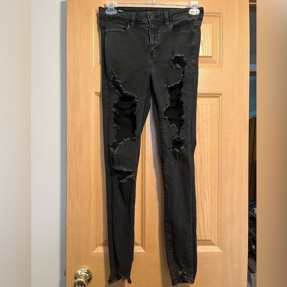 American Eagle Distressed Skinny Black Jeans - Picture 1 of 12